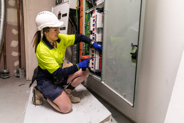Best Electrical Outlet Repair  in Mounds, OK